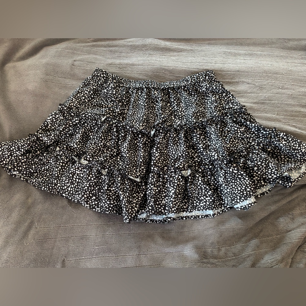 SHEIN black mini skirt with white dots. Size XL